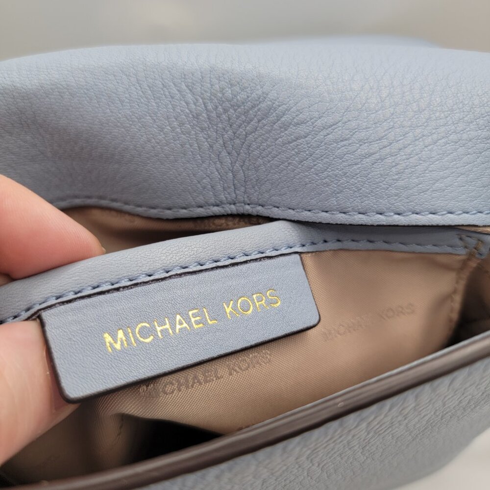 Michael Kors Pebbled Leather Half Dome Crossbody Bag Blue Gold Chain Strap - Picture 8 of 13